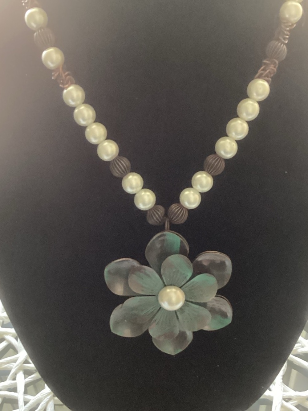 Handcrafted Pearl & Green Flower Pendant Necklace
